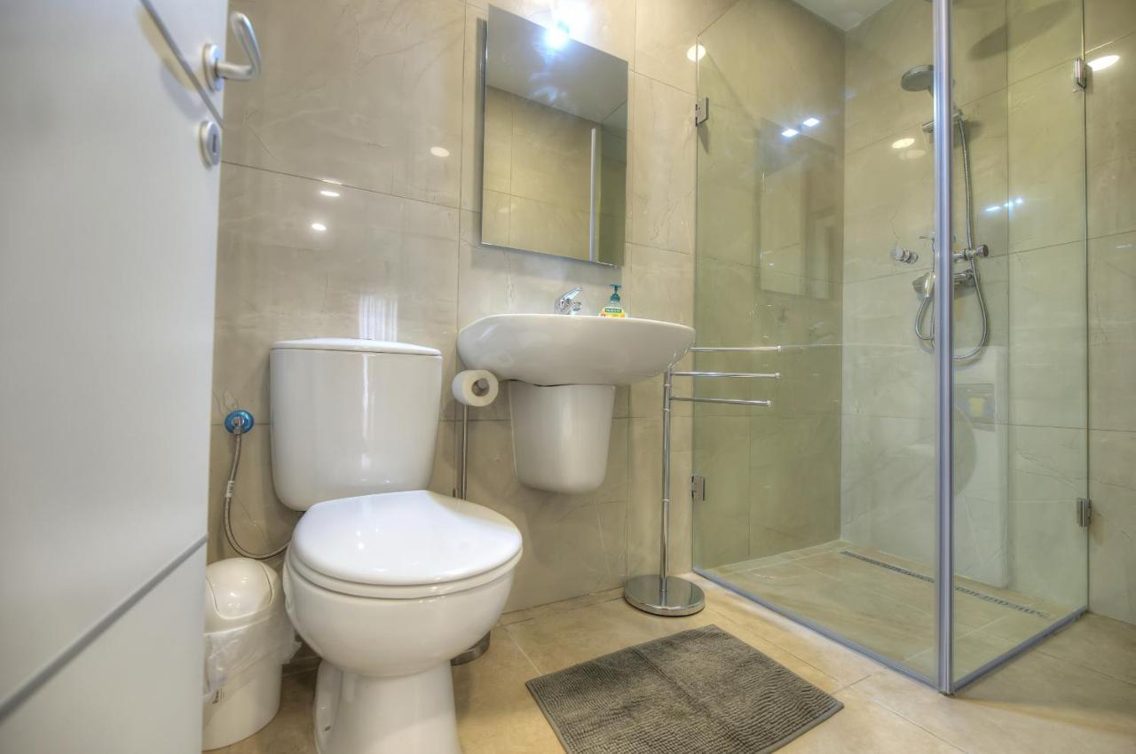Brand New And Tastefully Furnished 2 Bedroom Apartment Ddif1-2 Gzira Eksteriør bilde